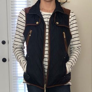 Vince Camuto size M vest